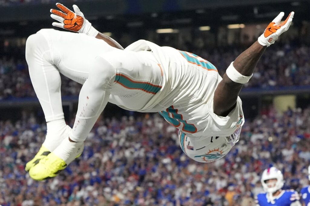 tyreek hill, bills